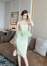 Sleeveless Halter Neck Ruffled Peplum Dress
